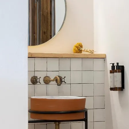 Hotel Flaka Boutique Confidentiel Et Convivial Cargese