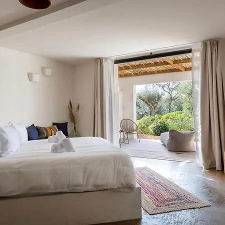 Hotel Flaka Boutique Confidentiel Et Convivial Cargese