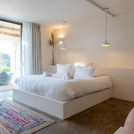Flaka Boutique Confidentiel Et Convivial Hotel 4*