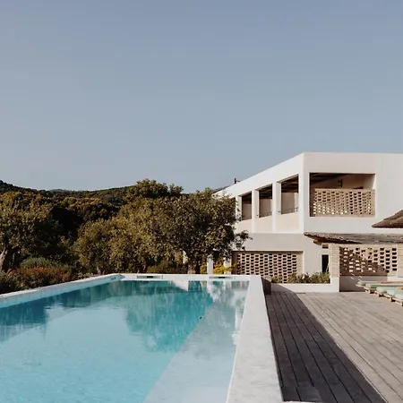 Flaka Boutique Confidentiel Et Convivial Hotel