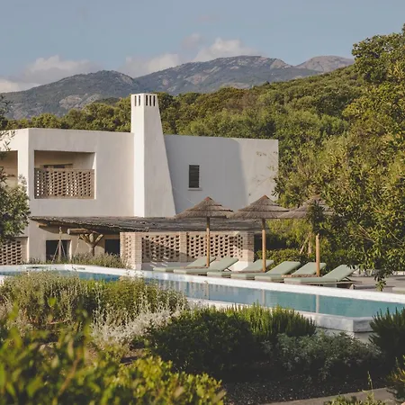 Flaka Boutique Confidentiel Et Convivial Cargèse