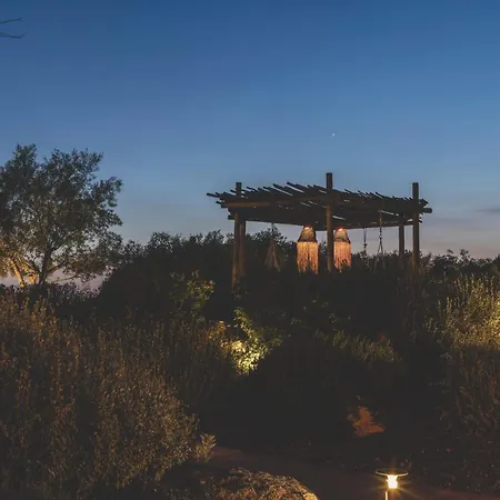 Flaka Boutique Confidentiel Et Convivial Hotel 4*